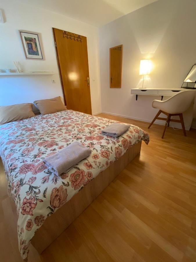 Viva 2 Rovinj Apartment ภายนอก รูปภาพ