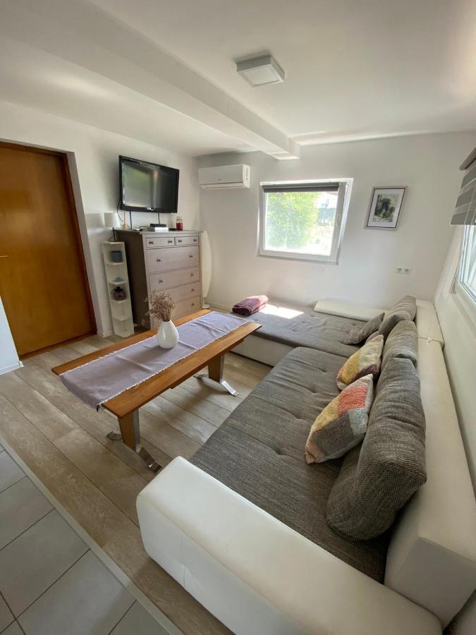 Viva 2 Rovinj Apartment ภายนอก รูปภาพ